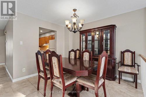 82 Burlington Crescent, Ottawa, ON - Indoor Photo Showing Dining Room