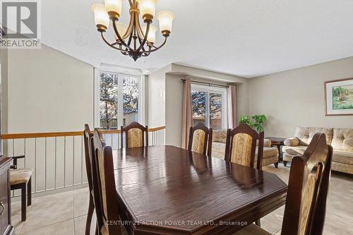 82 Burlington Crescent, Ottawa, ON - Indoor Photo Showing Dining Room