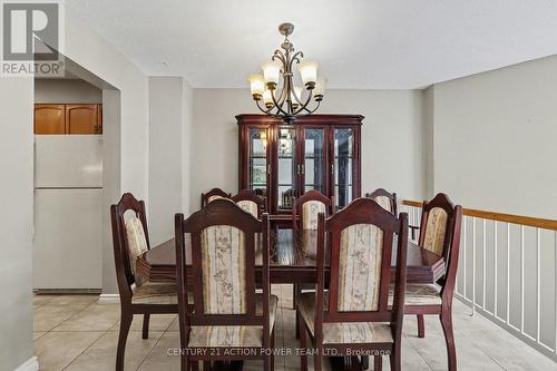 82 Burlington Crescent, Ottawa, ON - Indoor Photo Showing Dining Room