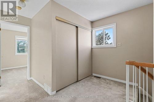 82 Burlington Crescent, Ottawa, ON - Indoor