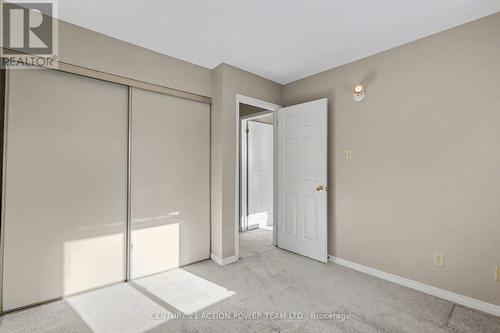 82 Burlington Crescent, Ottawa, ON - Indoor Photo Showing Other Room