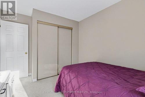 82 Burlington Crescent, Ottawa, ON - Indoor Photo Showing Bedroom