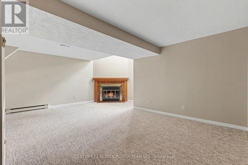 82 Burlington Crescent, Ottawa, ON - Indoor With Fireplace