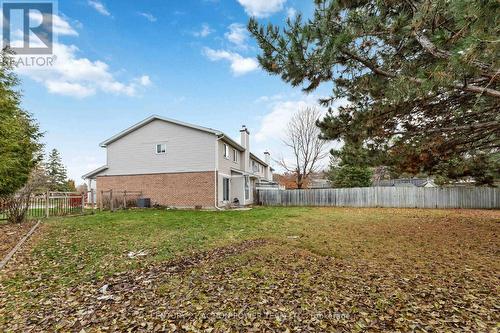 82 Burlington Crescent, Ottawa, ON - Outdoor