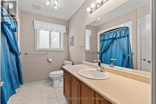 129 Wellbrook Avenue, Welland (Prince Charles), ON - Indoor Photo Showing Bathroom