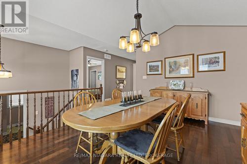 129 Wellbrook Avenue, Welland (Prince Charles), ON - Indoor Photo Showing Dining Room