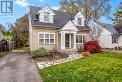 131 GLENWOOD DRIVE  St. Catharines (Old Glenridge), ON L2R 4C9