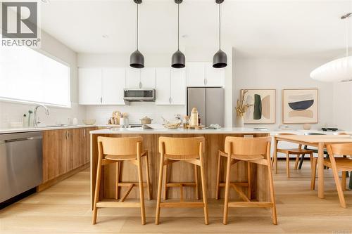 109 3210 Glendale Pl  Langford, BC V9B 1Y2