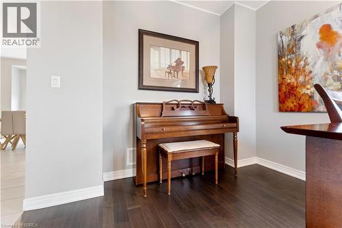 8 Lorne Card Drive, Paris, ON - Indoor Photo Showing Other Room