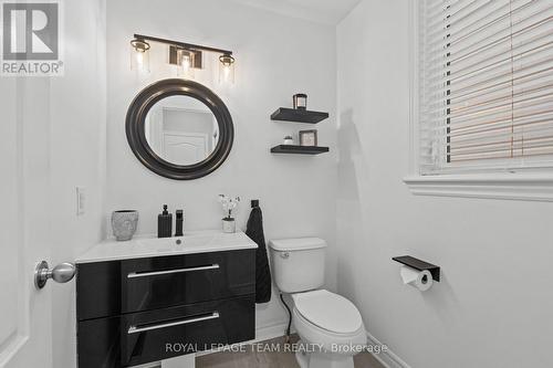 801 Bowercrest Crescent, Ottawa, ON - Indoor Photo Showing Bathroom