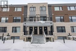 28 - 301 GLENROY GILBERT DRIVE  Ottawa, ON K2J 7N9