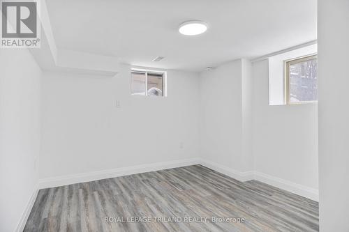 1223 Sunningdale Road E, London North (North C), ON - Indoor Photo Showing Other Room