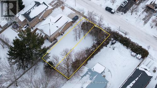 1223 Sunningdale Road E, London North (North C), ON - Outdoor With View
