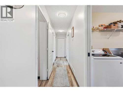 4654 Spurraway Road, Kamloops, BC - Indoor Photo Showing Laundry Room