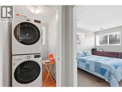 Lower Level-In Law Suite - Laundry - 