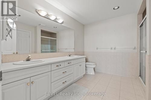 2765 Niagara Parkway, Fort Erie (Black Creek), ON - Indoor Photo Showing Bathroom