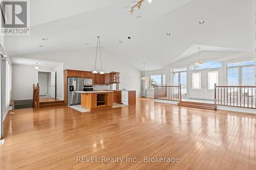 2765 Niagara Parkway, Fort Erie (Black Creek), ON - Indoor