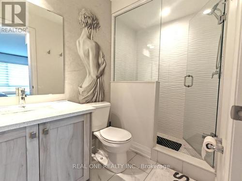 19 Woodstream Drive, Toronto, ON - Indoor Photo Showing Bathroom