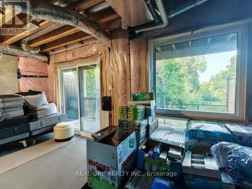 19 Woodstream Drive, Toronto, ON - Indoor