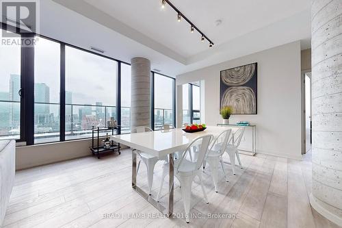 1702 - 458 Richmond Street W, Toronto, ON - Indoor