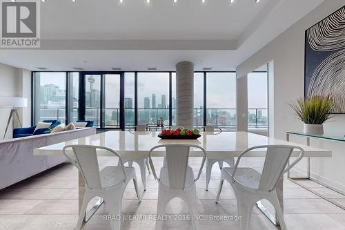 1702 - 458 Richmond Street W, Toronto, ON - Indoor