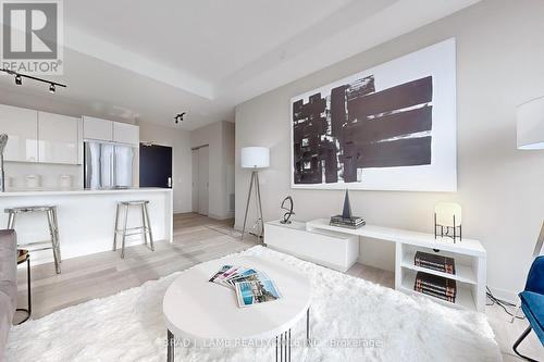 1702 - 458 Richmond Street W, Toronto, ON - Indoor