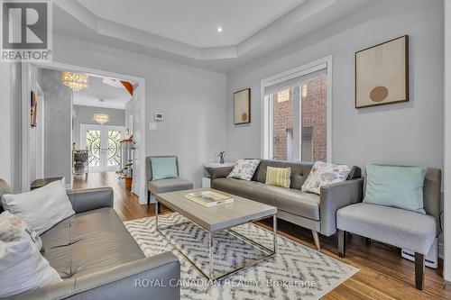 6 Mediterra Drive, Vaughan, ON - Indoor Photo Showing Living Room