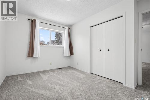 909 Ominica Street E, Moose Jaw, SK - Indoor Photo Showing Other Room