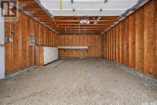 909 Ominica Street E, Moose Jaw, SK - Indoor Photo Showing Other Room