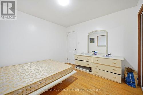325 Dyson Road, Pickering, ON - Indoor Photo Showing Bedroom