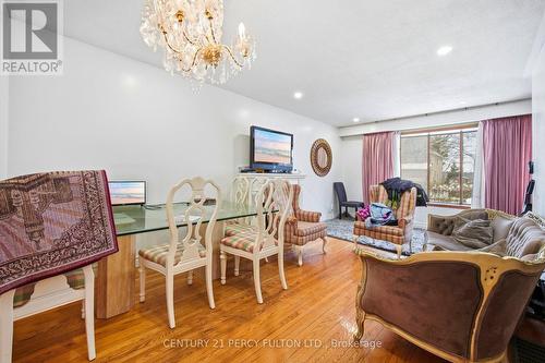 325 Dyson Road, Pickering, ON - Indoor