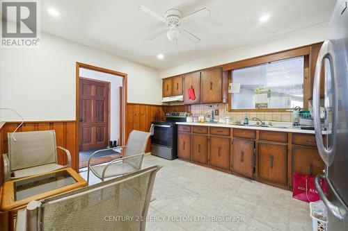 325 Dyson Road, Pickering, ON - Indoor Photo Showing Kitchen With Double Sink