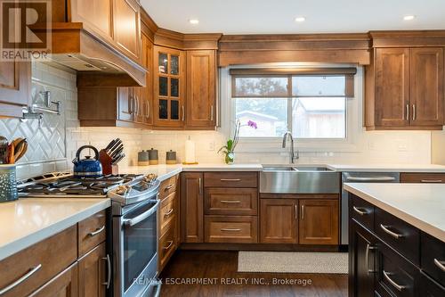 569 Rosseau Road, Hamilton, ON - Indoor Photo Showing Kitchen With Double Sink With Upgraded Kitchen