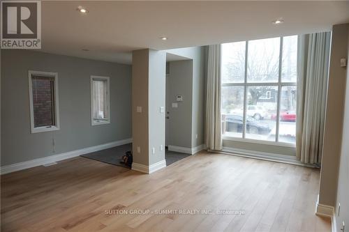 343 Upper Wentworth Street, Hamilton, ON - Indoor Photo Showing Other Room