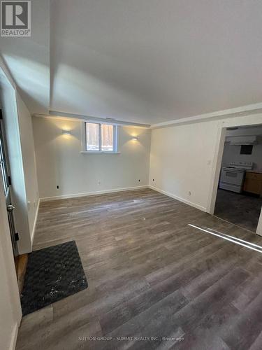 343 Upper Wentworth Street, Hamilton, ON - Indoor Photo Showing Other Room