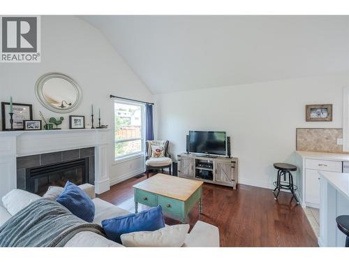 6107 Tavender Court, Summerland, BC - Indoor Photo Showing Living Room With Fireplace