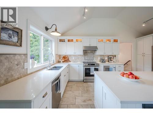 6107 Tavender Court, Summerland, BC - Indoor Photo Showing Kitchen With Double Sink