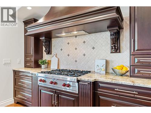 660 Almandine Court, Kelowna, BC - Indoor