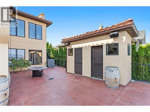 660 Almandine Court, Kelowna, BC - Outdoor With Exterior