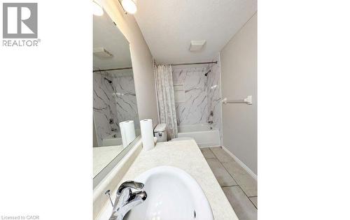 97 Max Becker Drive, Kitchener, ON - Indoor Photo Showing Bathroom