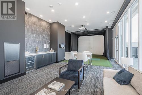 1007 - 71 Wyndham Street S, Guelph (St. Patrick'S Ward), ON - Indoor Photo Showing Other Room