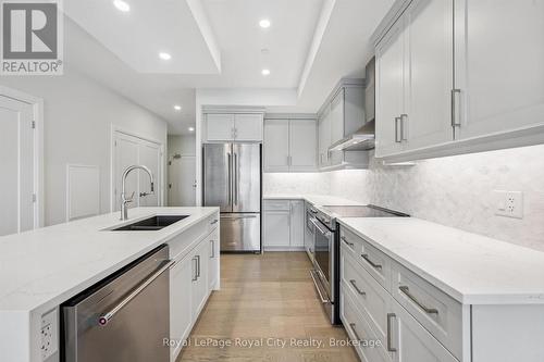 1007 - 71 Wyndham Street S, Guelph (St. Patrick'S Ward), ON - Indoor Photo Showing Kitchen With Double Sink With Upgraded Kitchen