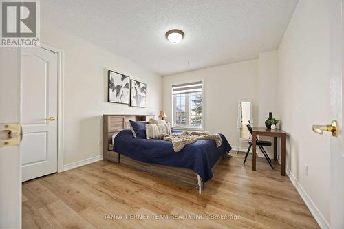 101 Tunney Place, Whitby, ON - Indoor Photo Showing Bedroom