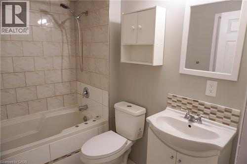 343 Upper Wentworth Street, Hamilton, ON - Indoor Photo Showing Bathroom