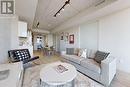 1601 - 458 Richmond Street W, Toronto, ON  - Indoor Photo Showing Living Room 