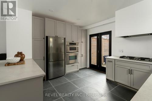 102 Eighth Street, Toronto, ON - Indoor Photo Showing Kitchen