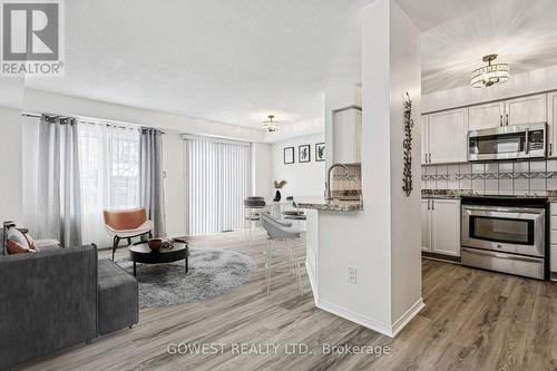 14 - 3150 Erin Centre Boulevard, Mississauga, ON - Indoor Photo Showing Kitchen