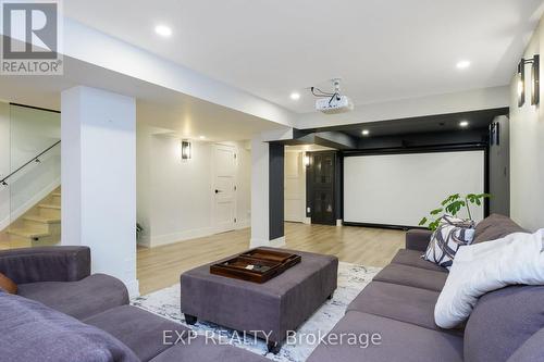 1279 Winterbourne Drive, Oakville, ON - Indoor