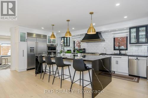 1279 Winterbourne Drive, Oakville, ON - Indoor