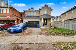 386 REEVES WAY BOULEVARD  Whitchurch-Stouffville, ON L4A 0J8